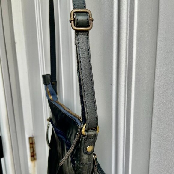 Cochoa Crossbody Handmade Top-grain Oil-dyed Cowhide Leather SOFT PATINATED BAG - Picture 6 of 15